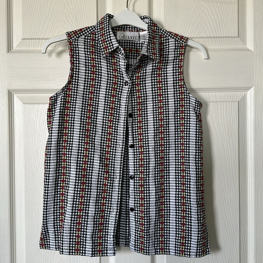 CASEY & MAX Women’s Floral/Checker embroidered Print Vest Size Small